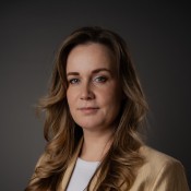 Madelon Voorthuijsen